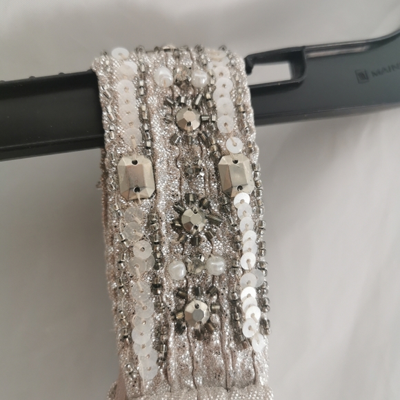 Wedding dress - Picture 3 of 16